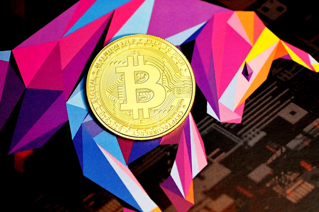 RAVE взлетел на 7 400% до $20 и откатился: грозит ли двойная вершина?