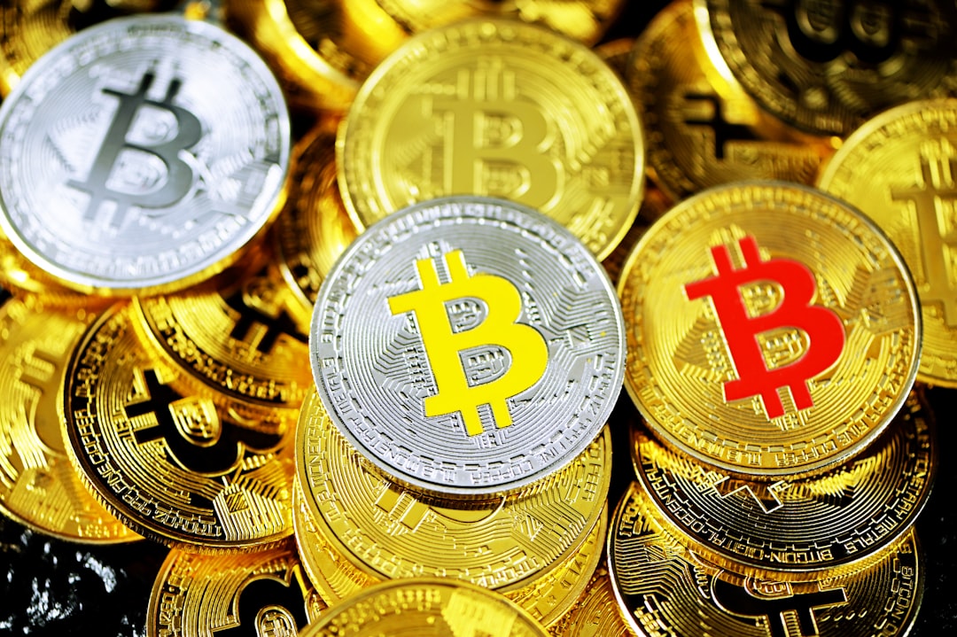 Биткоин как оружие: американский адмирал намекнул на военную роль BTC