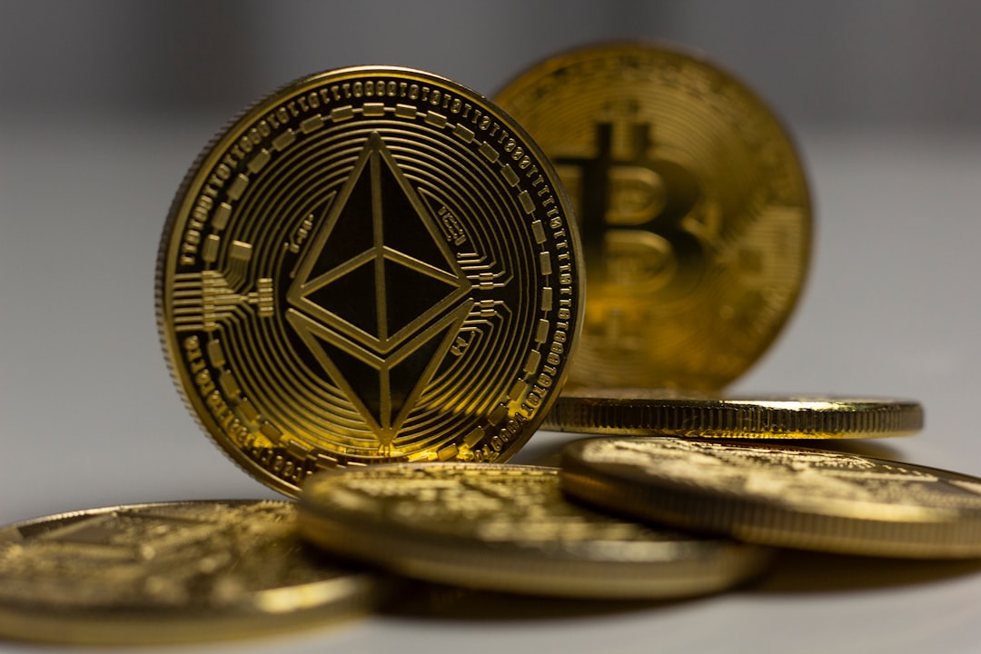 Пока одни продают ETH, другие тихо накапливают: что говорят данные блокчейна