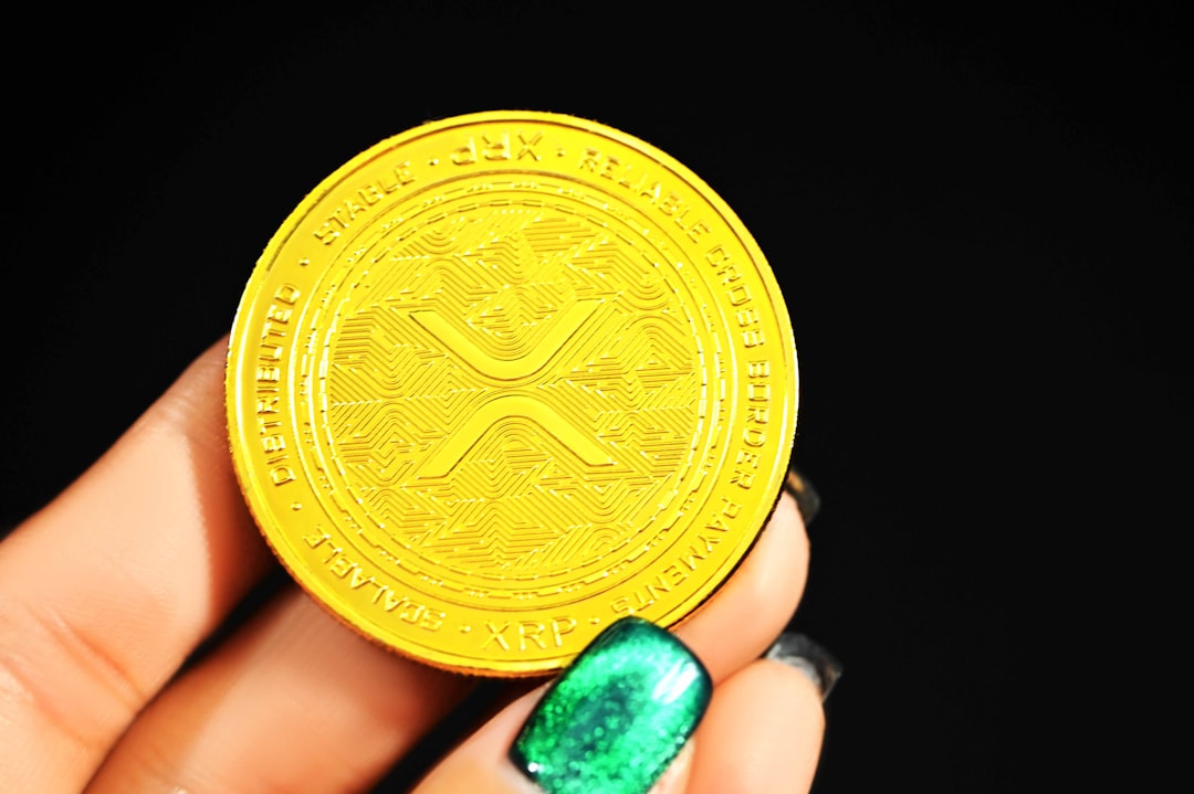 Крупные игроки вернулись в XRP в апреле — и ушли в мае: что говорят данные о потоках капитала