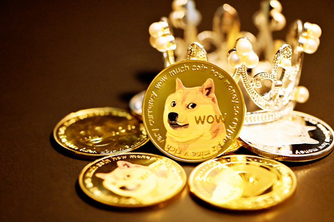 Dogecoin набирает обороты: быки нацелились на $0.1150 и выше