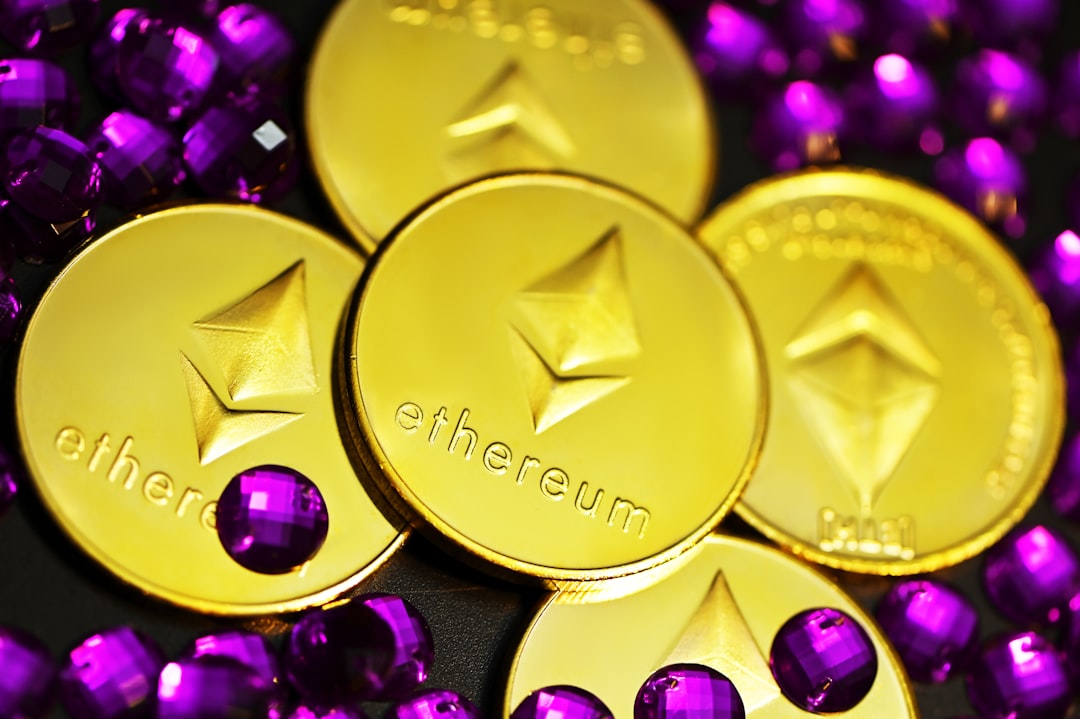 Эфир штурмует $2400: накопители скупают ETH — куда пойдёт цена?